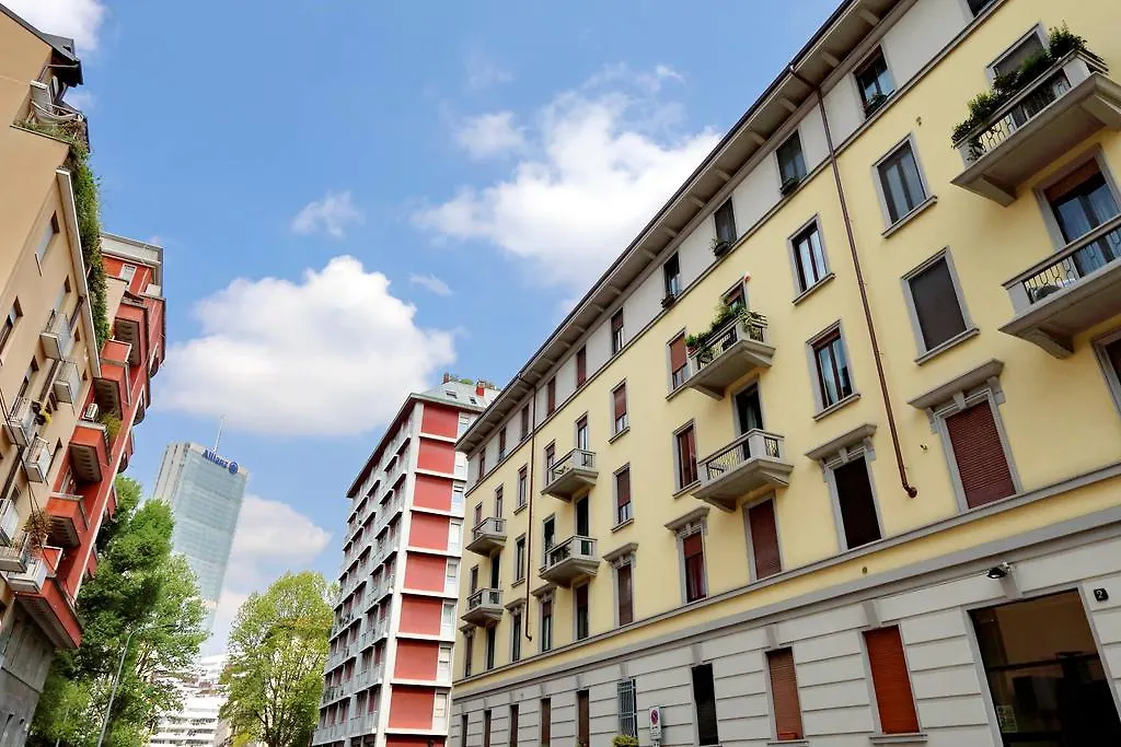Apartment Joivy Colorful Studio For 2 Near City Life Milan Italy