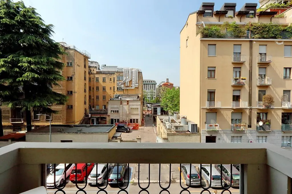 Joivy Colorful Studio For 2 Near City Life Milan