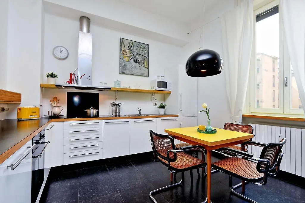Joivy Colorful Studio For 2 Near City Life 밀라노